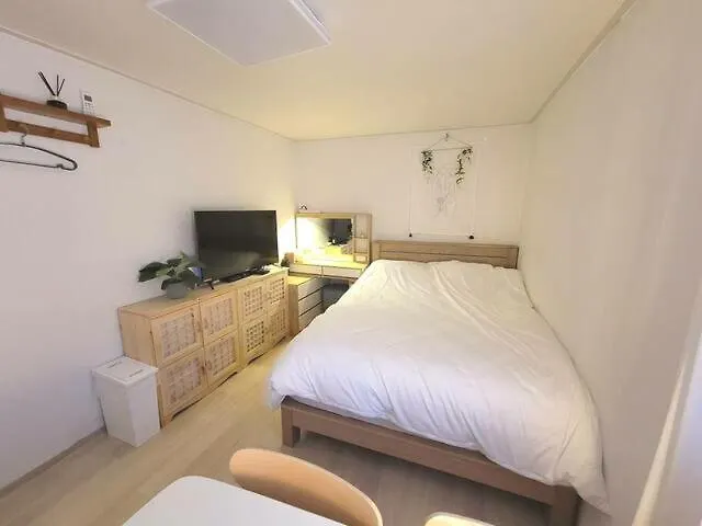 Hanok House Seoul Station Apartment