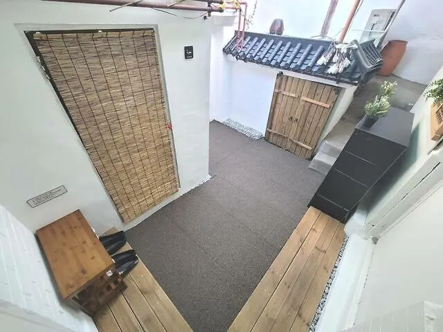 Apartment Hanok House Seoul Station South Korea