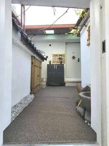 Hanok House Seoul Station Apartment