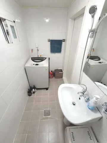 Apartment Hanok House Seoul Station South Korea