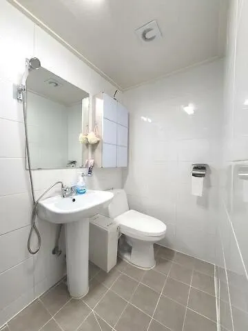 Hanok House Seoul Station Apartment